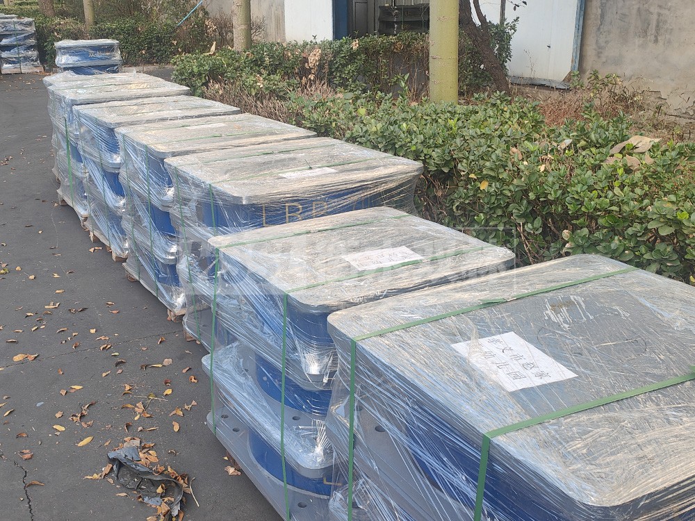 建筑樓體隔震支座源頭工廠 房建減隔震支座源頭工廠 防震橡膠隔震支座廠家