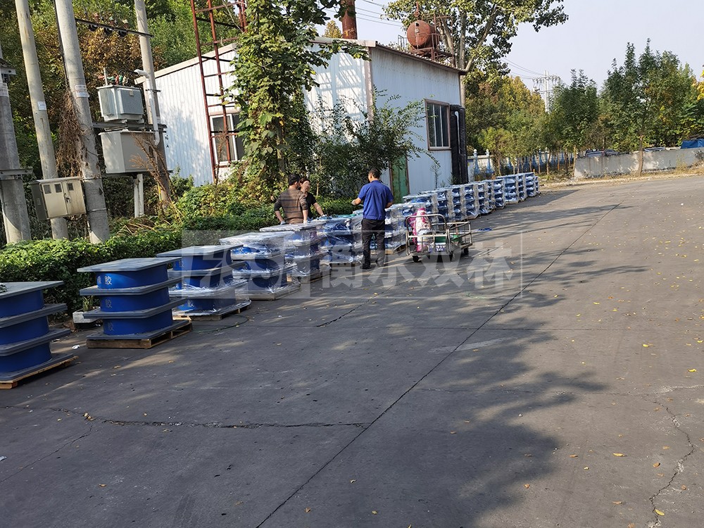 LRB隔震支座700源頭工廠 橡膠隔震支座價格廠家 建筑隔震支座1型廠家